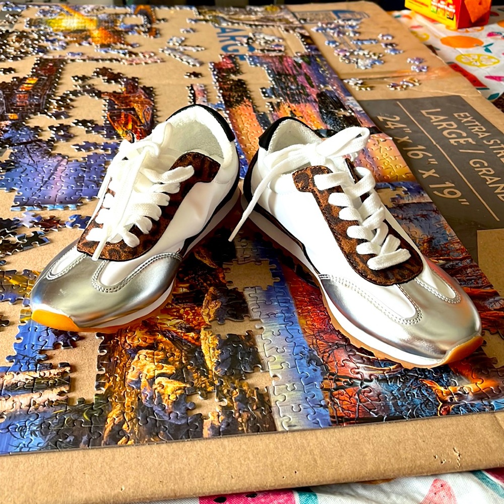 Young adult sneakers
